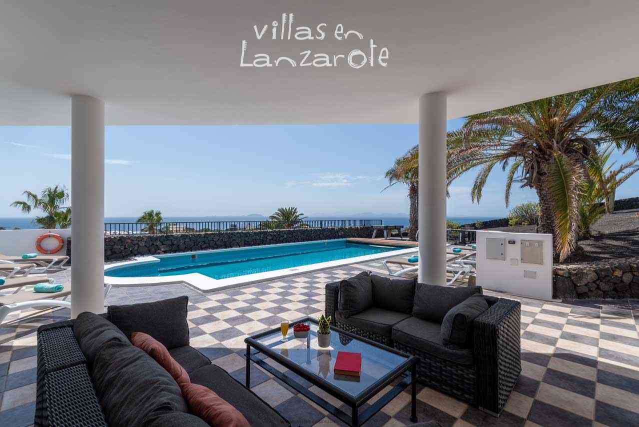 Villa Rodea, Lanzarote - Sofa piscina